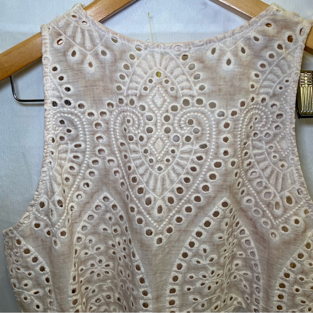 Chloe’s Closet blush pink eyelet Peplum Tank Top Sz 6 - Picture 4 of 9